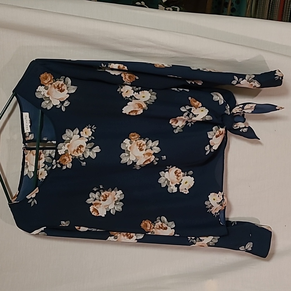 Socialite navy blouse XL